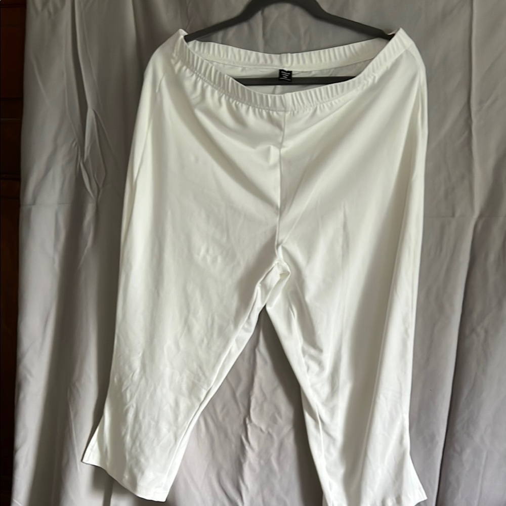 SHEIN White Cropped Women's Pants